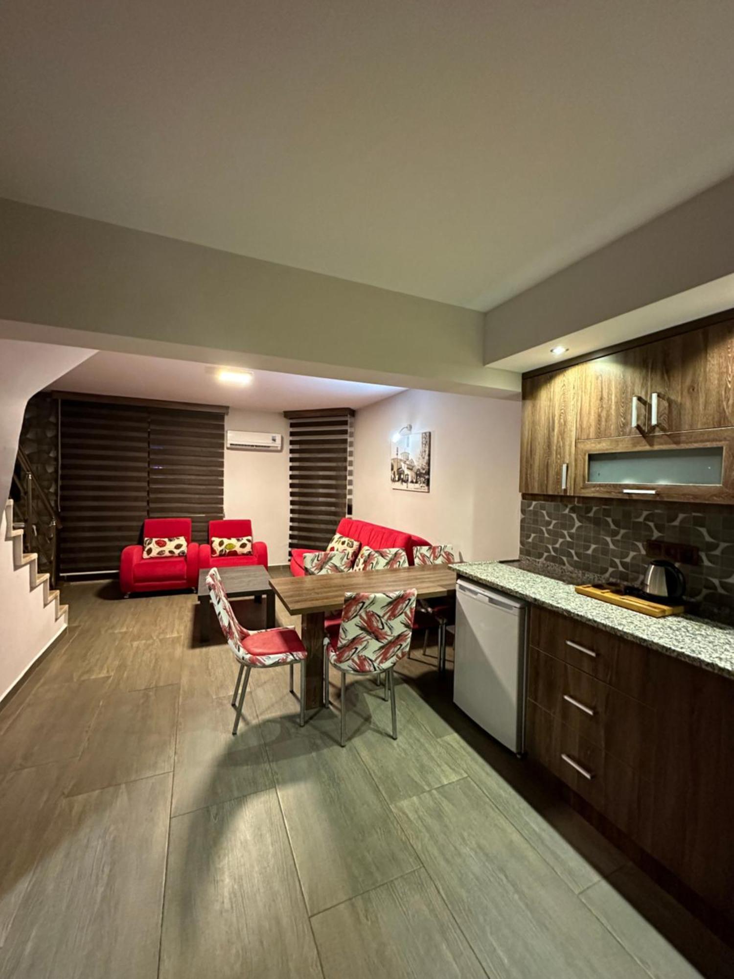 סאריגרמה Dolphin Apart Hotel מראה חיצוני תמונה