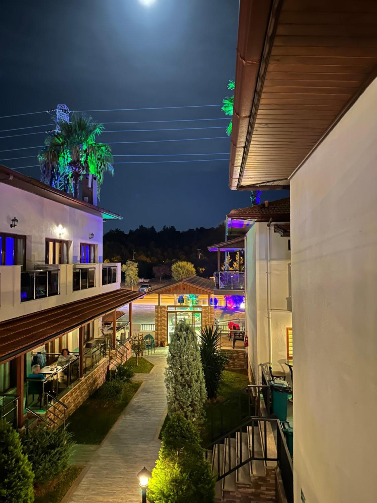 סאריגרמה Dolphin Apart Hotel מראה חיצוני תמונה