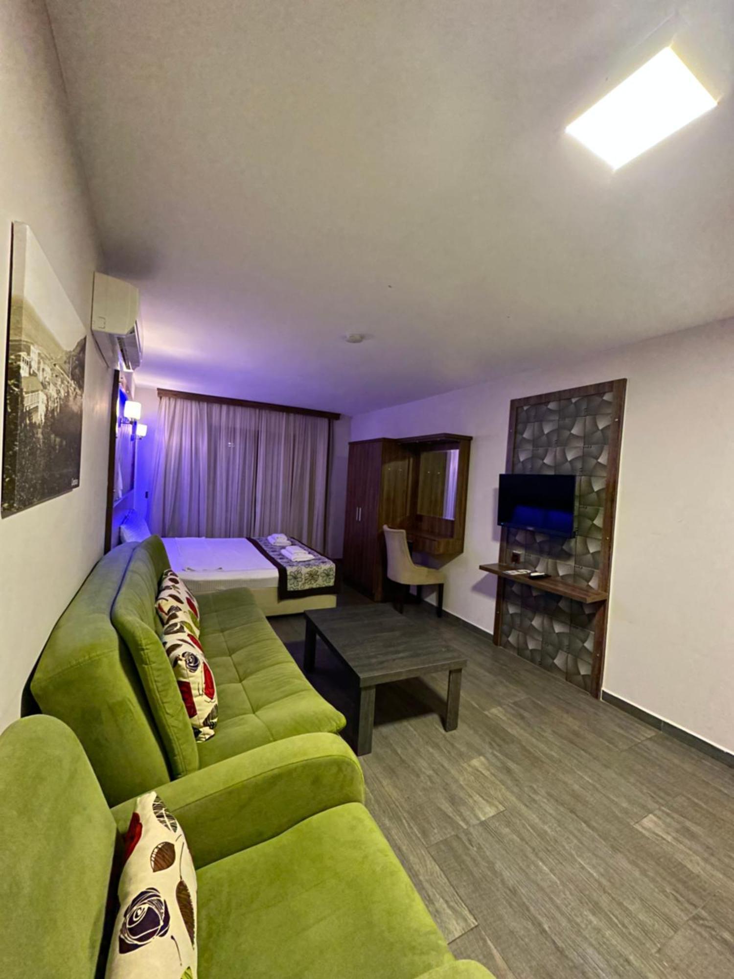 סאריגרמה Dolphin Apart Hotel מראה חיצוני תמונה